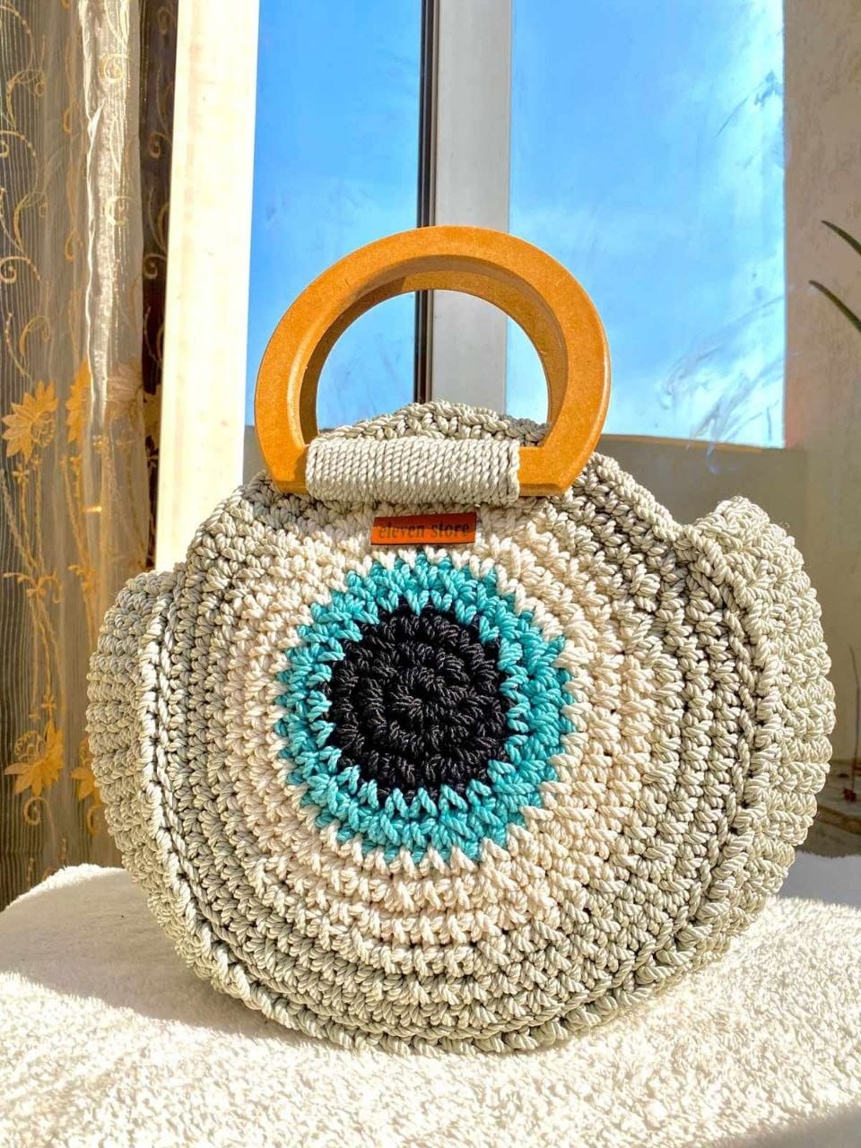عين يد خشب30